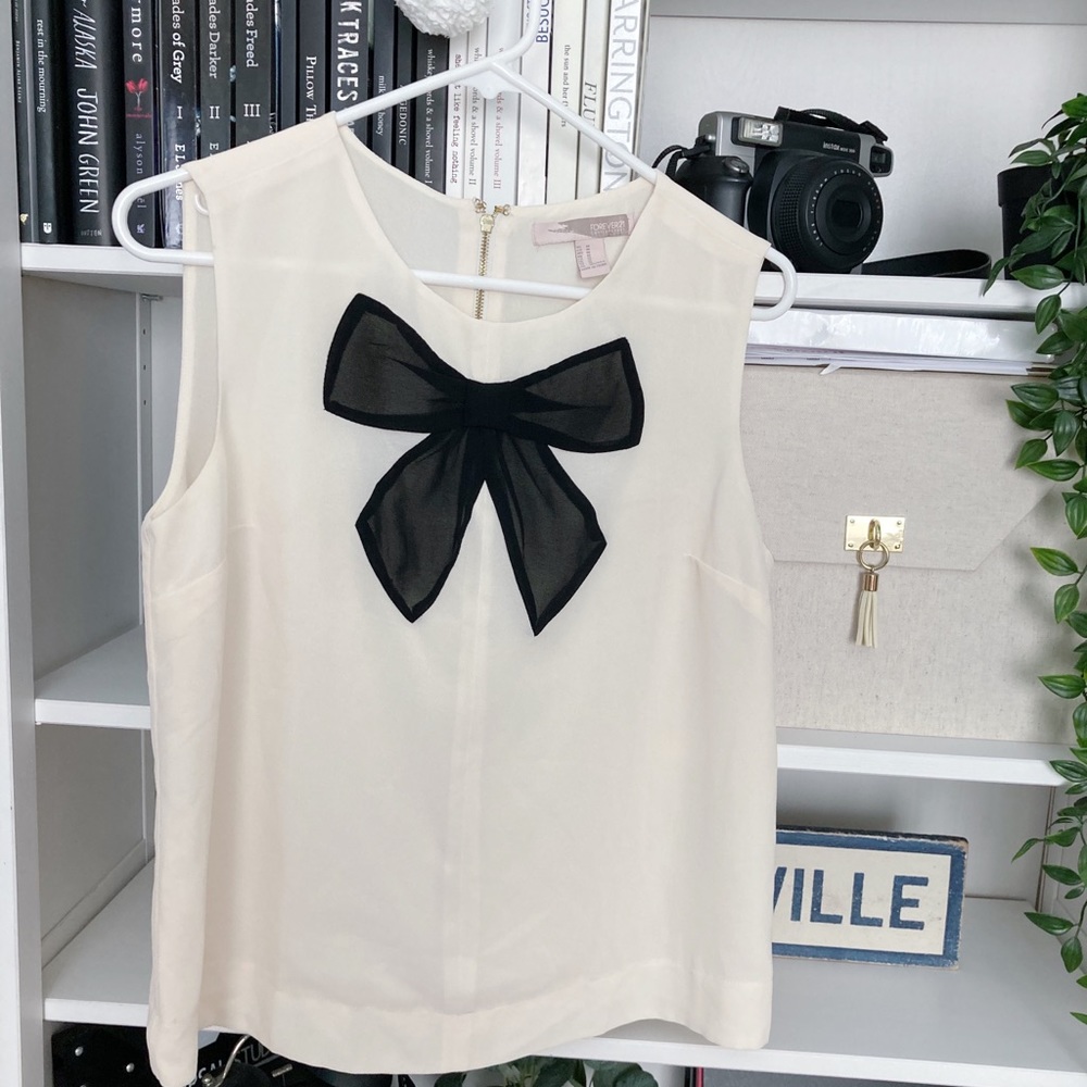 Forever 21 Ribbon Mesh Design Top Blouse